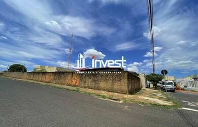 Imagem: O terreno possui 520m² de Área e está localizado em Santa