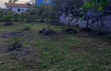 Imagem: O terreno possui 360m² de Área e está localizado em Jaconé