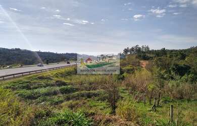 Imagem: O terreno possui 20.000m² de Área e está localizado em Mairinque