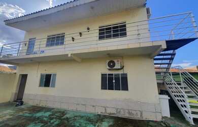 Imagem: A casa em condomínio possui 5 Dormitórios, 5 Banheiros, 5