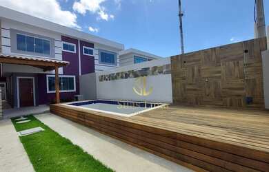 Imagem: A casa possui 4 Dormitórios, 3 Banheiros, 2 Vagas na garagem