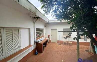 Imagem: A casa possui 2 Dormitórios, 2 Banheiros, 4 Vagas na garagem