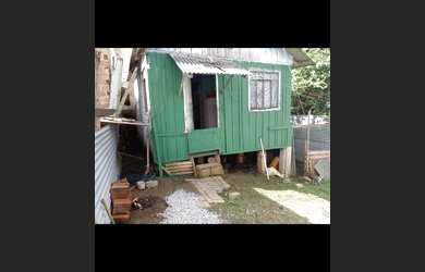 Imagem: A casa possui 1 Dormitório, 1 Banheiro, 135m² de Área e