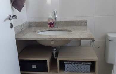 Imagem: O apartamento possui 2 Dormitórios, 2 Banheiros, 1 Vaga na