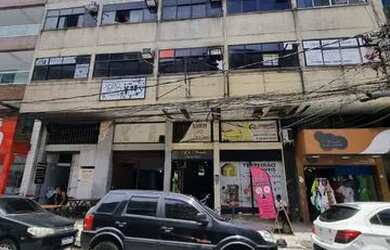 Imagem: O apartamento possui 1 Dormitório, 1 Banheiro, 38m² de Área