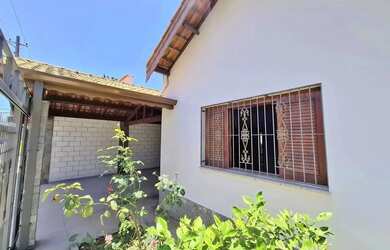 Imagem 2: Linda casa térrea a venda, 3 dormitórios e edícula residência ou comércio...