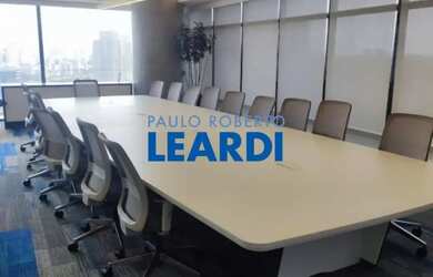 Imagem: O depósito possui 5 Vagas na garagem, 740m² de Área, Imóvel