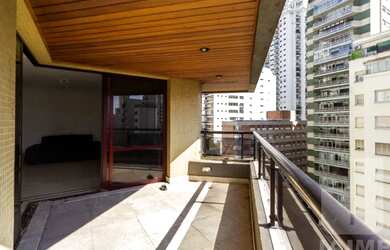 Imagem 9: Apartamento de 240 m² com luz natural, planta generosa e privacidade...