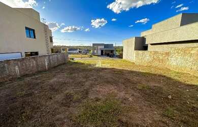 Imagem: O terreno possui 316m² de Área, Imóvel novo e está localizado