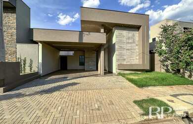 Imagem: A casa à venda possui 3 Dormitórios, 4 Banheiros, 4 Vagas