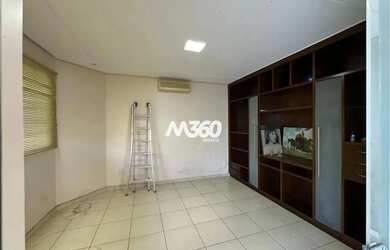 Imagem: A casa possui 4 Dormitórios, 5 Banheiros, 363m² de Área e