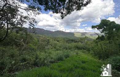 Imagem: O terreno possui 1.714m² de Área e está localizado em Recanto