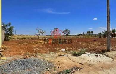 Imagem: O terreno à venda possui 525m² de Área e está localizado