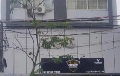 Imagem: O depósito possui 1 Vaga na garagem, 27m² de Área e está