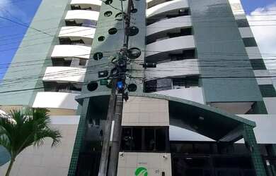 Imagem: O apartamento possui 1 Dormitório, 1 Banheiro, 1 Vaga na garagem