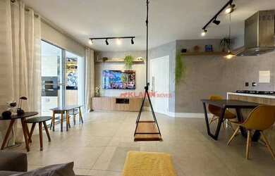 Imagem: O apartamento possui 2 Dormitórios, 2 Banheiros, 2 Vagas na