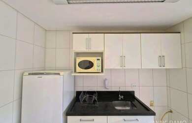 Imagem: O apartamento possui 2 Dormitórios, 1 Banheiro, 1 Vaga na garagem