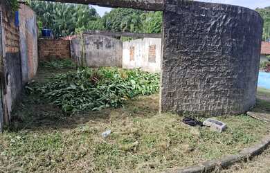 Imagem 5: Vendo terreno na rua em frente ao porto marina. 8x20