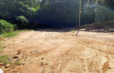 Imagem: O terreno possui 1.000m² de Área e está localizado em Vale