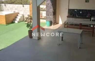 Imagem: A casa em condomínio possui 3 Dormitórios, 3 Banheiros, 4