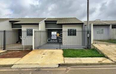 Imagem: A casa possui 2 Dormitórios, 1 Banheiro, 1 Vaga na garagem