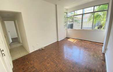 Imagem: O apartamento possui 2 Dormitórios, 2 Banheiros, 90m² de Área