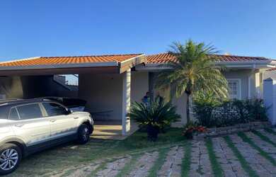 Imagem: A casa em condomínio possui 3 Dormitórios, 4 Banheiros, 3