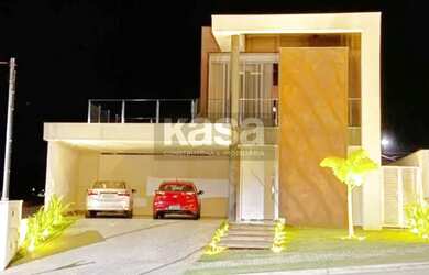 Imagem: A casa em condomínio possui 3 Dormitórios, 4 Banheiros, 2