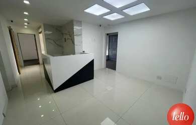 Imagem: O depósito possui 3 Vagas na garagem, 216m² de Área, Imóvel