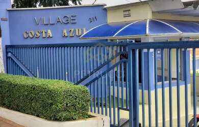 Imagem: A casa em condomínio possui 4 Dormitórios, 2 Banheiros, 3