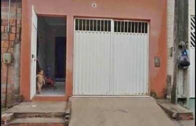 Imagem: A casa possui 2 Dormitórios, 2 Banheiros, 1 Vaga na garagem