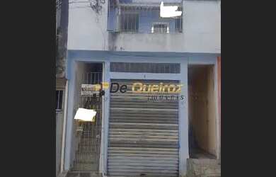 Imagem: A casa possui 2 Dormitórios, 2 Banheiros, 125m² de Área e