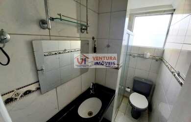 Imagem: O apartamento possui 2 Dormitórios, 1 Banheiro, 1 Vaga na garagem