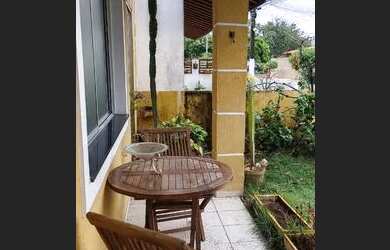 Imagem: A casa em condomínio possui 3 Dormitórios, 2 Banheiros, 2