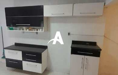 Imagem: A casa à venda possui 2 Dormitórios, 1 Banheiro, 4 Vagas na