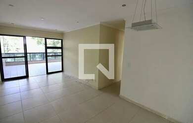 Imagem: O apartamento possui 3 Dormitórios, 3 Banheiros, 2 Vagas na