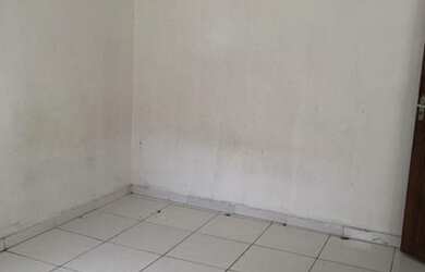 Imagem 4: Aluga-de casa 500 reais. 1 Vaga na garageme1 Dormitório