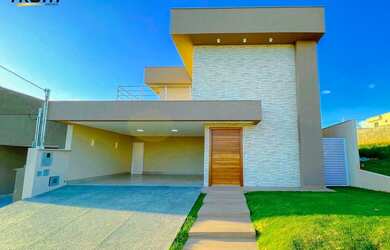 Imagem: A casa em condomínio possui 4 Dormitórios, 4 Banheiros, 4