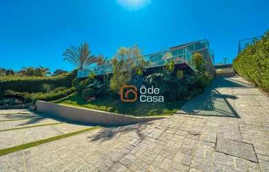 Imagem: A casa em condomínio possui 4 Dormitórios, 5 Banheiros, 5