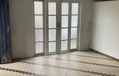 Imagem: A casa possui 2 Dormitórios, 2 Banheiros, 1 Vaga na garagem