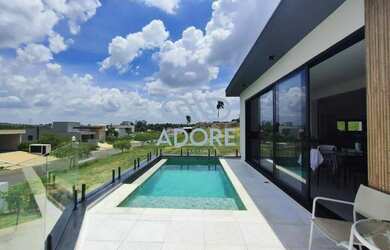 Imagem: A casa em condomínio possui 3 Dormitórios, 4 Banheiros, 4