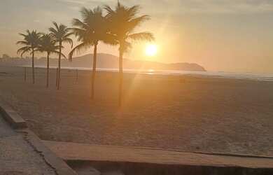 Imagem: A casa possui 2 Dormitórios, 1 Banheiro, 1 Vaga na garagem
