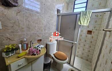 Imagem 14: Casa de Esquina no Dom Pedro 1 - Casa de esquina com um prédio