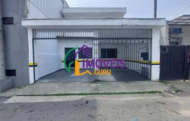 Imagem: O depósito possui 2 Vagas na garagem, 120m² de Área e está