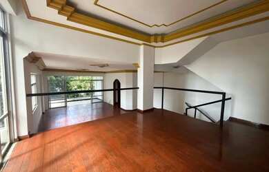 Imagem: O apartamento possui 3 Dormitórios, 5 Banheiros, 2 Vagas na