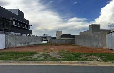 Imagem: O terreno possui 416m² de Área e está localizado em Jardins