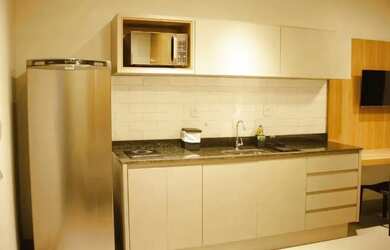 Imagem: O studio possui 1 Dormitório, 1 Banheiro, 1 Vaga na garagem