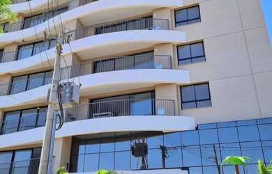 Imagem: O apartamento possui 3 Dormitórios, 1 Banheiro, 2 Vagas na