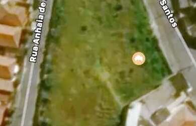 Imagem: O terreno possui 2700m² de Área e está localizado em Vila