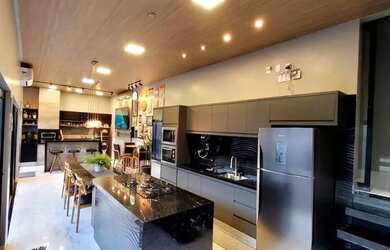 Imagem: A casa em condomínio possui 3 Dormitórios, 4 Banheiros, 4